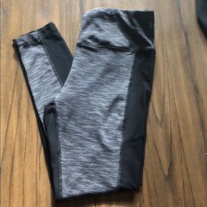 Black athletic tights leggings